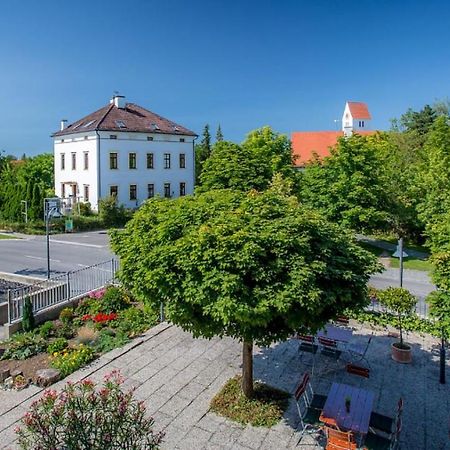 Hotel Parsberg พุคไฮม์ ภายนอก รูปภาพ