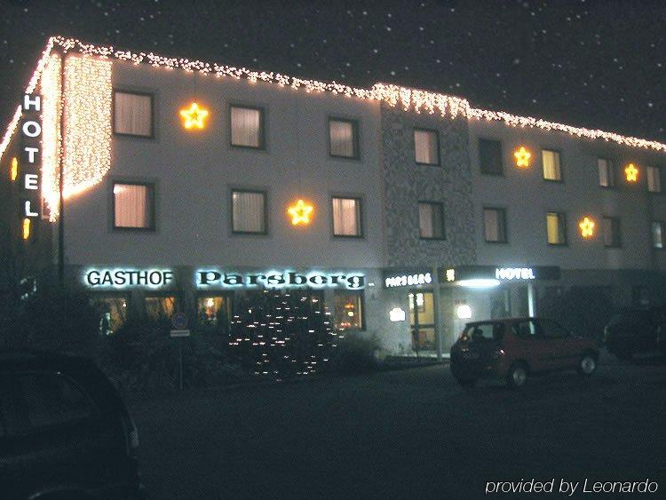 Hotel Parsberg พุคไฮม์ ภายนอก รูปภาพ